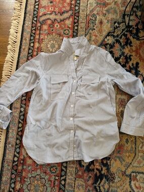 Thread & Supply White and Blue Striped Casual Button-Down Shirt